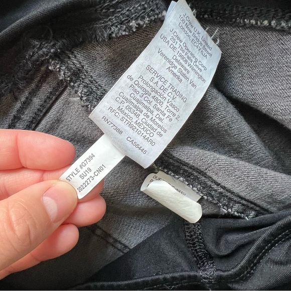 Madewell Maternity Over-the-Belly Skinny Jeans in Black Sea 29 - Picture 15 of 15